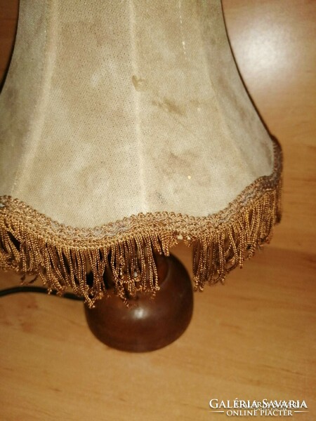 Retro table lamp with a wooden leg with a 5.5 meter cable