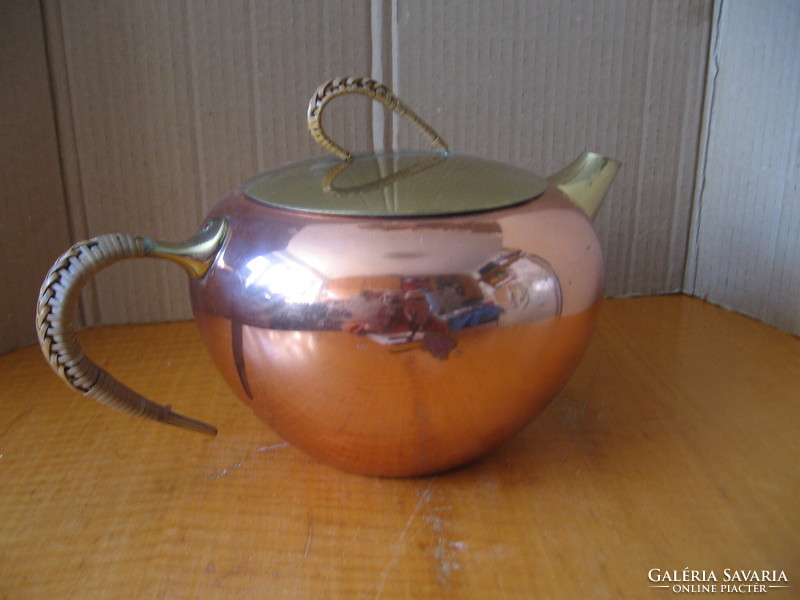 Art deco réz kanna 6 db jénai üveg betétes réz tartóval teás, forralt boros, kávés