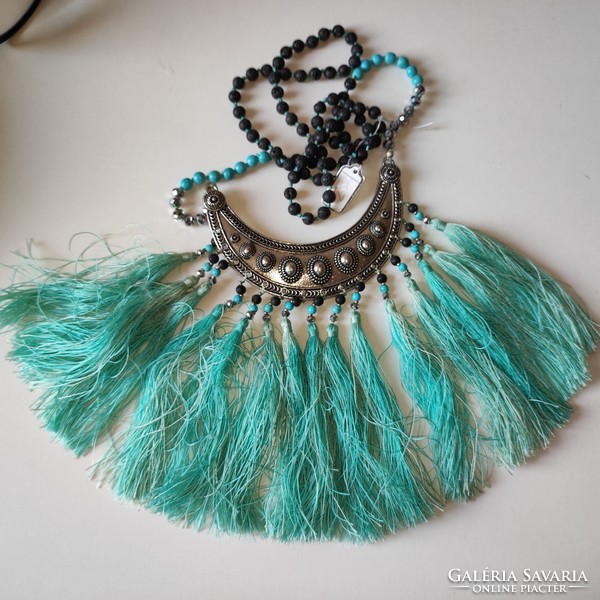 90cm new bohemian fringe lava stone necklace worth 12,000.-