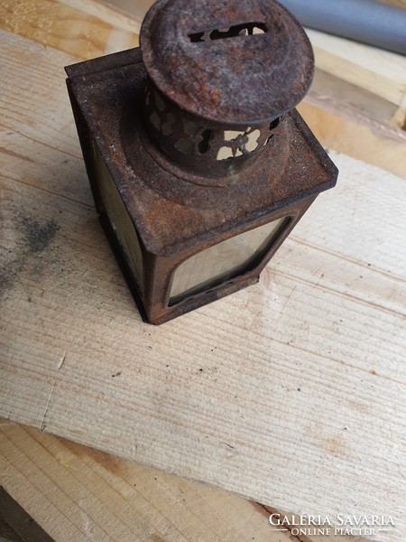 Mini petrolem lámpa tarto