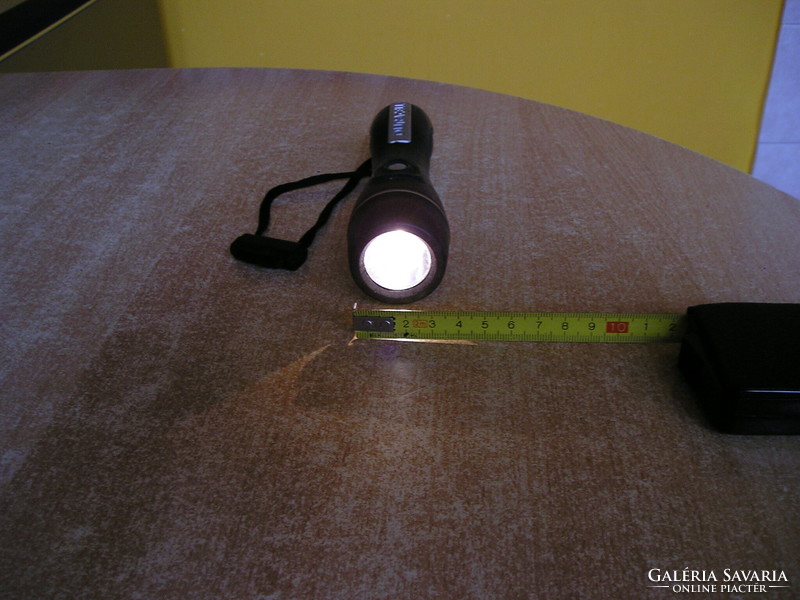 Duracell traditional (incandescent) flashlight - 15.5 cm.