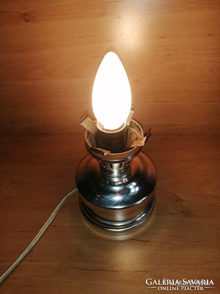 Retro fém asztali lámpatest búra nélkül