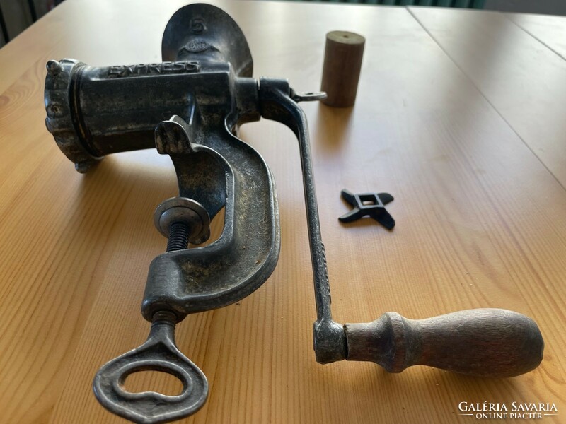 Antique cast iron meat grinder with express 5 marks