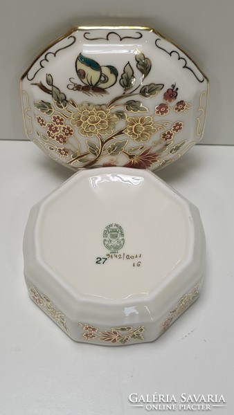 Zsolnay octagonal bonbonier with butterfly pattern #1886