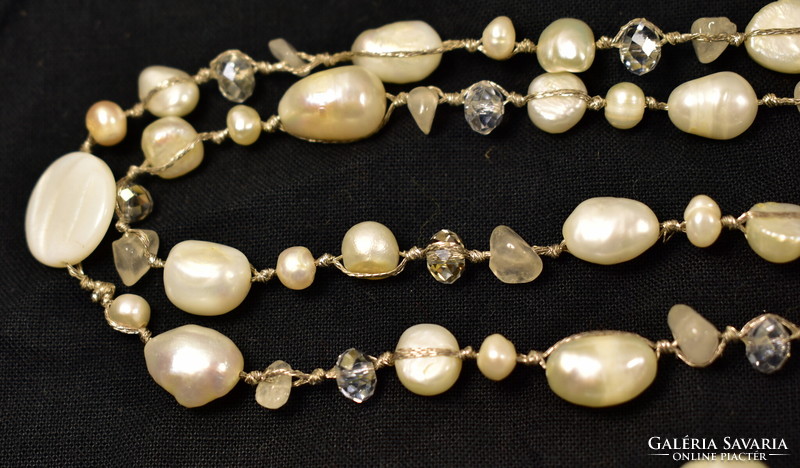 Nearly one and a half meter long necklaces made of real mother-of-pearl and mother-of-pearl cuts!