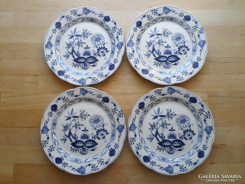 4 pcs boch belgium onion pattern porcelain plate small plate 17.8 cm