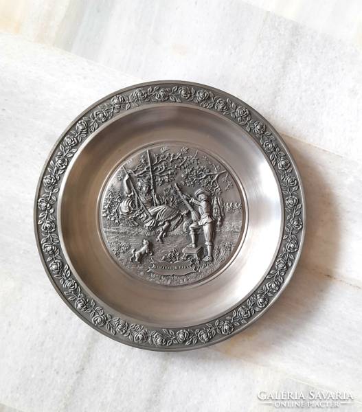 Sks zinn 95% pewter embossed decorative bowl wall plate