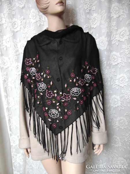 Beautiful embroidered / fringed shawl