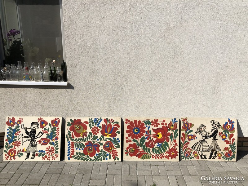 4 Hand-painted folk motifs painted on the pozdor