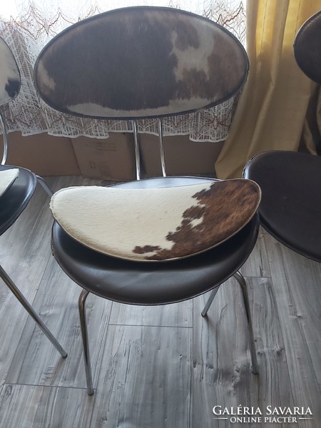 Design chrome, cowhide and artificial leather chairs 4+2