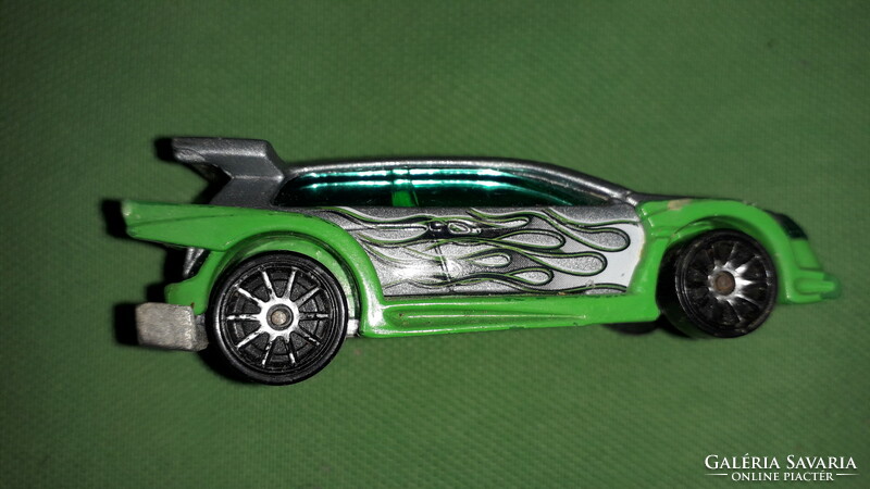 2002. Mattel - hot wheels - flight 03' - green 1:64 metal car as shown in the pictures