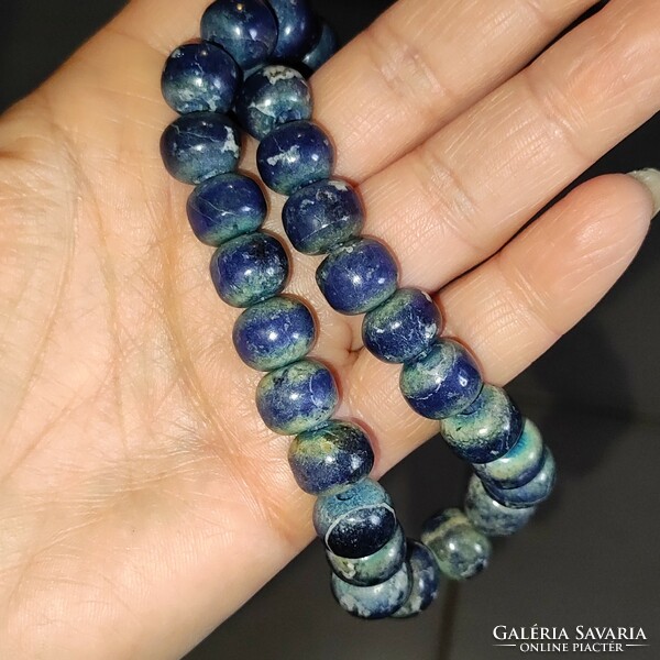 Ceramic necklace with sodalite effect 41cm