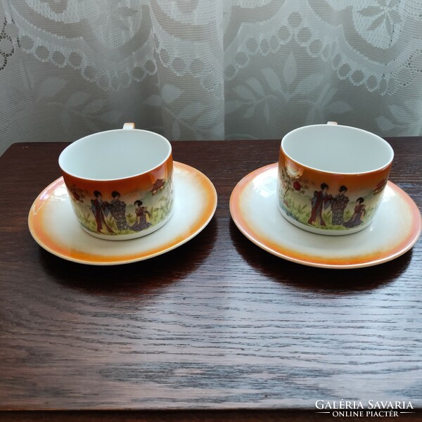 2 geisha Zsolnay tea cups + base