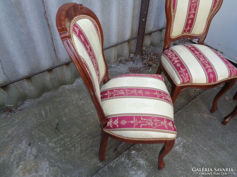 Set of 4 chairs