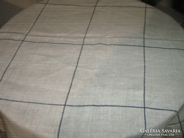 Cute checkered tablecloth with a lace edge