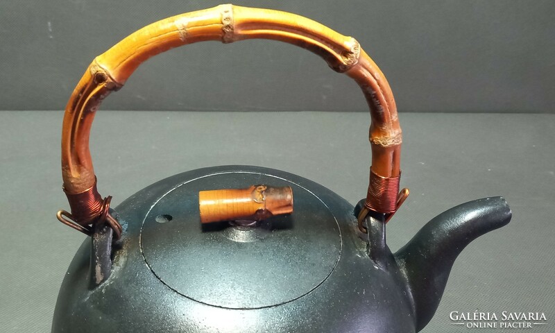 Chinese cast iron tea kettle with bamboo handle negotiable design