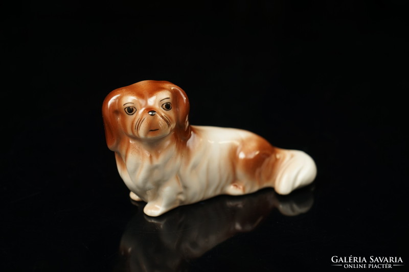 Retro drasche porcelain dog figure / dog statue / retro old palace pintsy