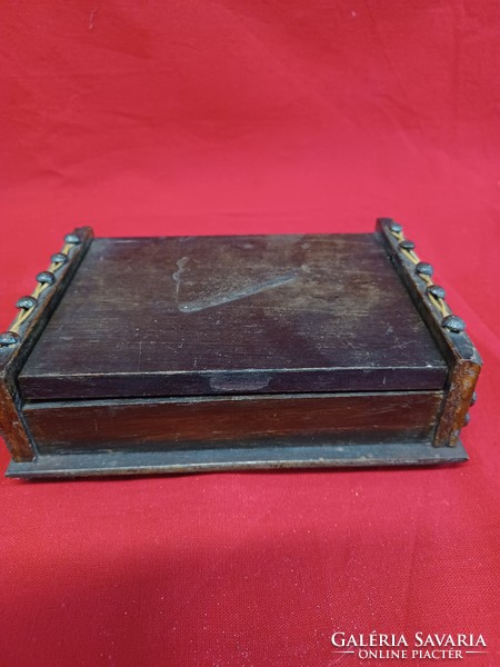 Old wooden card box/cigarette box