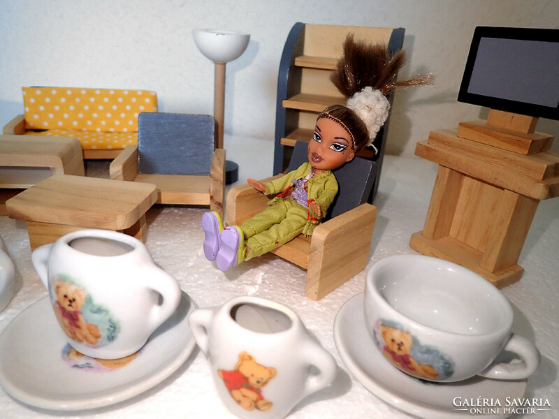 Retró német fa bababútor játékbútor babaház baba játék bútor asztal kanapé fotel lámpa mini porcelán