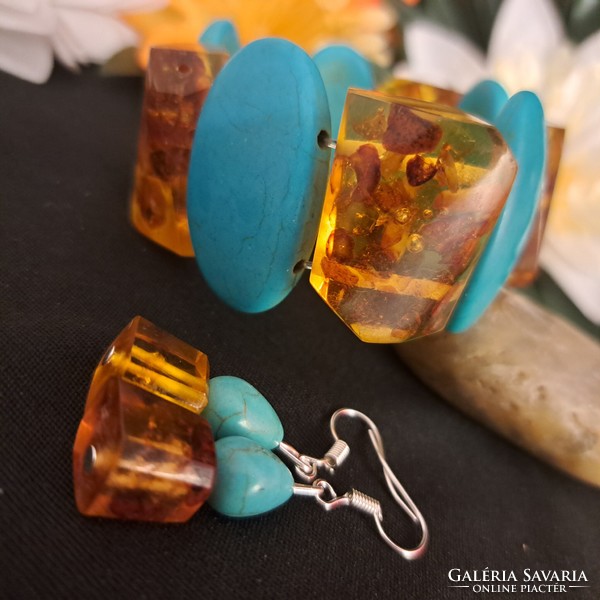 Amber and turquoise bracelet 4 cm