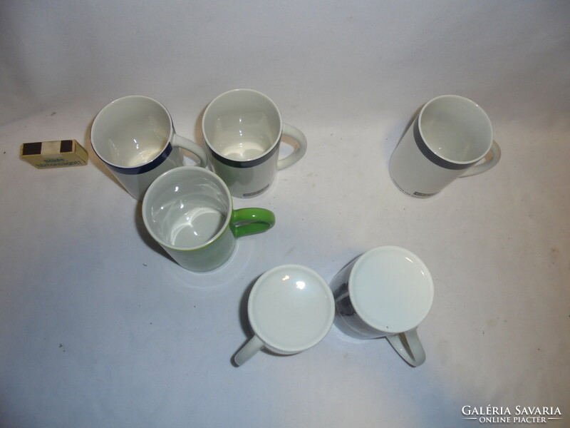 Porcelán teás csésze - négy + két darab együtt - újak, dobozban