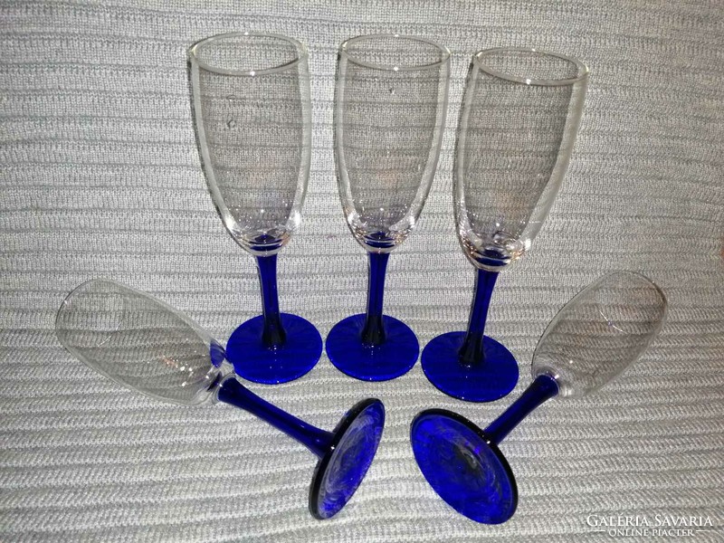 Glass cup with blue base 5 pieces in one (a7)