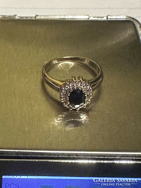 14Kr daisy-style gold ring decorated with beautiful sapphires and brilles for sale! Price: 98.000.-