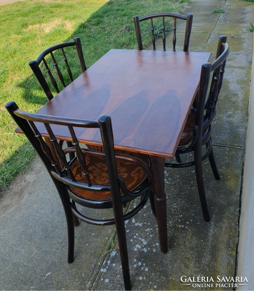 Original beautiful Thonet salon or dining table !!!