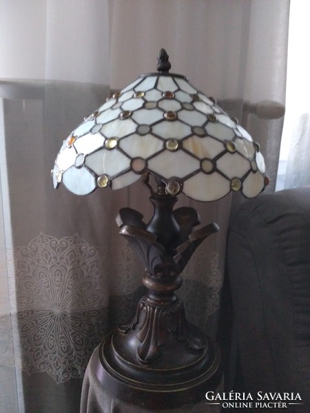 Antik Tiffany asztali lámpa, faragott antik test