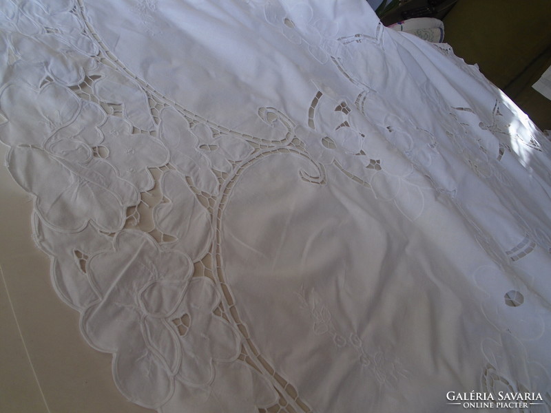 168 X 168 cm cotton, ribbon appliqué tablecloth, tablecloth.
