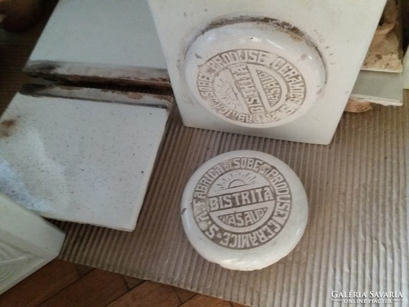 Old white ceramic stove from Beszterce from the 1920s, dismantled