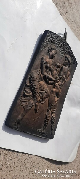 Valéria Tóth vali tóth: couple in love bronze relief