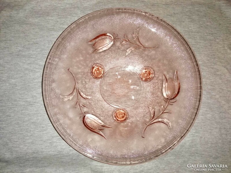 Coral-colored 3-legged glass bowl, offering diam. 27 cm (a7)