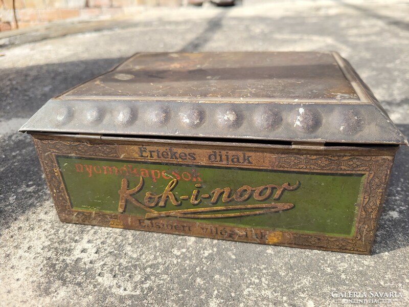 Koh-i-noor tin box