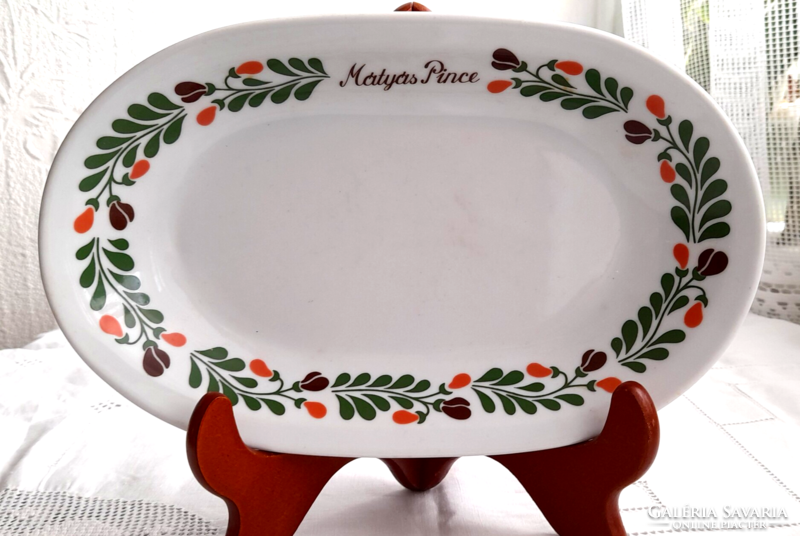 Alföldi porcelain plate with a folk motif - Matthias Pince -