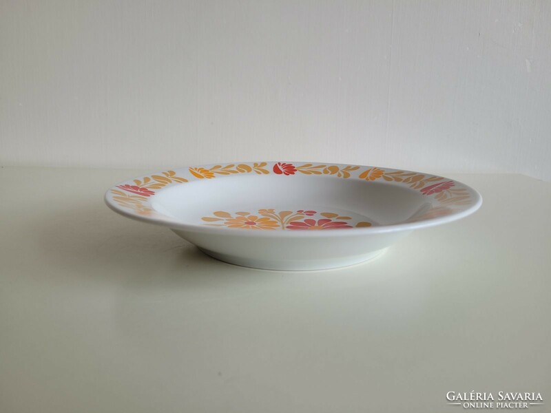 Old lowland porcelain plate retro floral deep plate