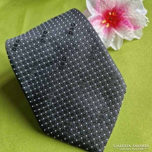Wedding nyk49 - white small polka dots on a black background - silk tie