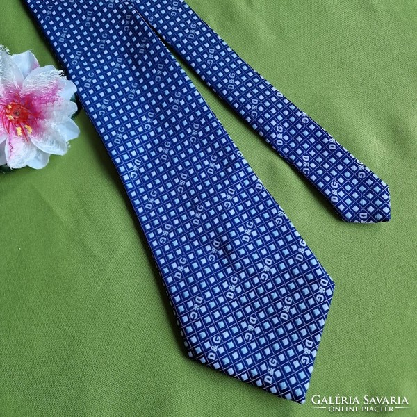 Wedding nyk70 - checked silk tie on a dark blue background