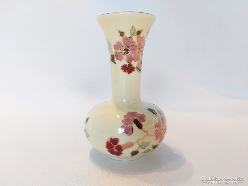 Butterfly vase with a narrow neck by Zsolnay (no.: 24/250.)