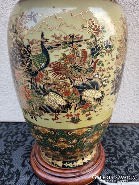 Chinese porcelain table lamp negotiable.