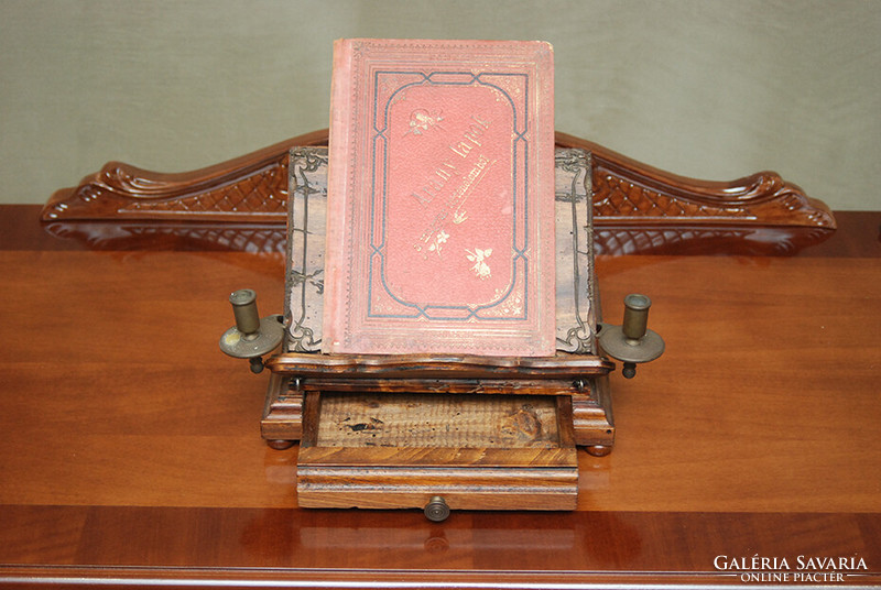 Antique reading holder
