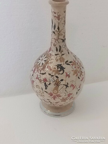 Zsolnay? Schütz? Golden contour ivory base vase