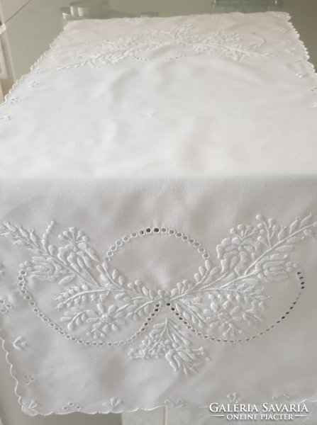 White, hand-embroidered tablecloth/runner 85 cm x 35 cm, new
