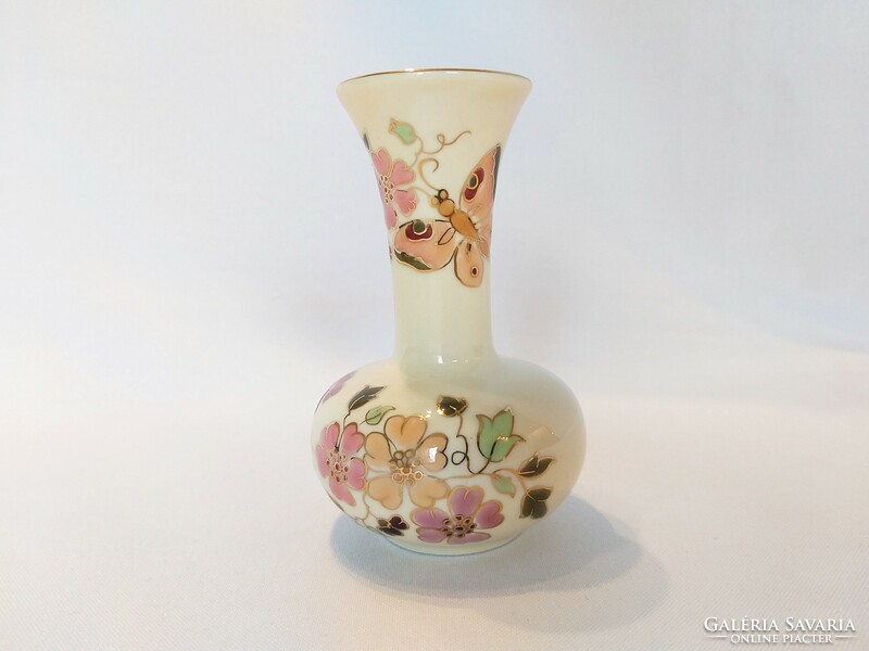 Butterfly vase with a narrow neck by Zsolnay (no.: 24/250.)