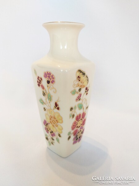 Zsolnay's hand-painted square butterfly vase. In perfect condition! (No.: 24/247.)
