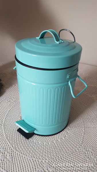 Retro turquoise bathroom trash can