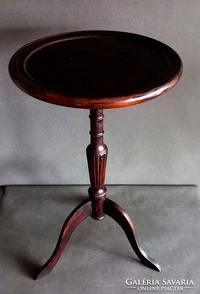 Three-legged wooden folding table, negotiable, Art Nouveau