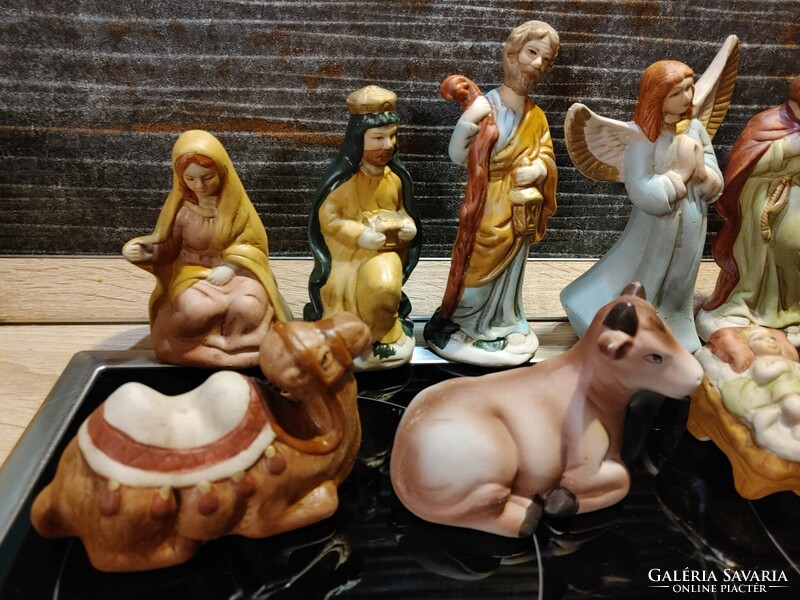 Vintage full nativity figures - bisque porcelain