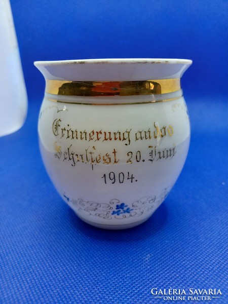 Porcelain commemorative cup 1904