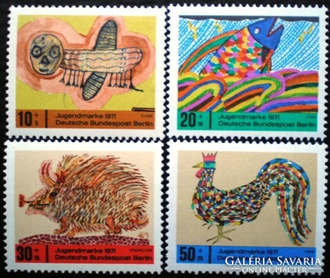 Bb386-9 / Germany - Berlin 1971 youth : children's drawings stamp set postal clerk